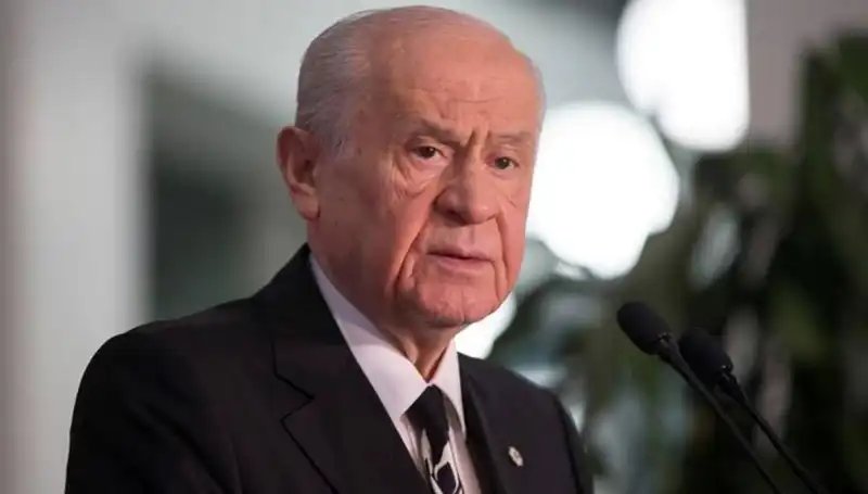 Bahçeli, Kurban Vekaletini Kızılay’a Vererek Destek Oldu