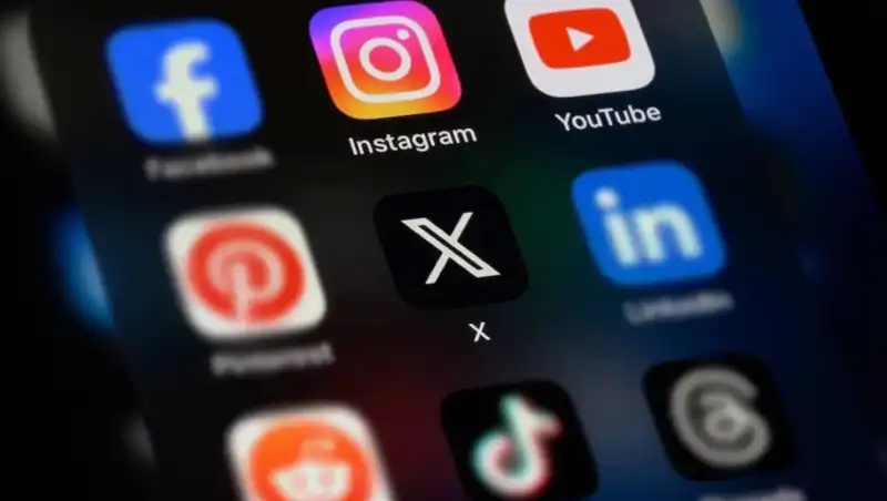 Sosyal Medyada Kısıtlamalar Sürüyor: WhatsApp ve Instagram'a Dikkat!