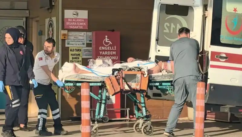 Sahte Alkol Faciası: 5 Kişi Komaya Girdi, Hastaneler Dolup Taştı
