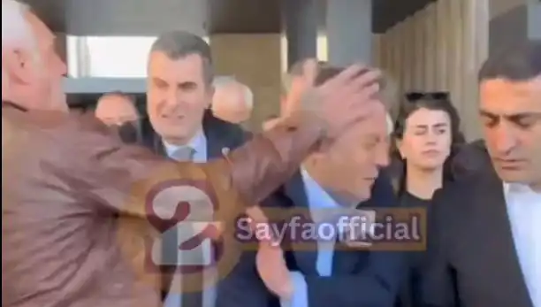Özgür Özel, AKM Çıkışında Şok Bir Fiziksel Saldırıya Uğradı!