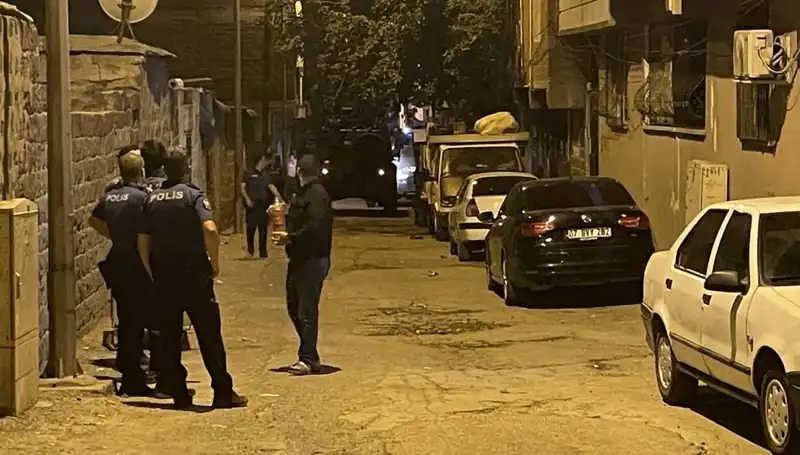 Polise Ateş Açan Şüpheli, Bacaklarından Vurulduktan Sonra Yakalandı