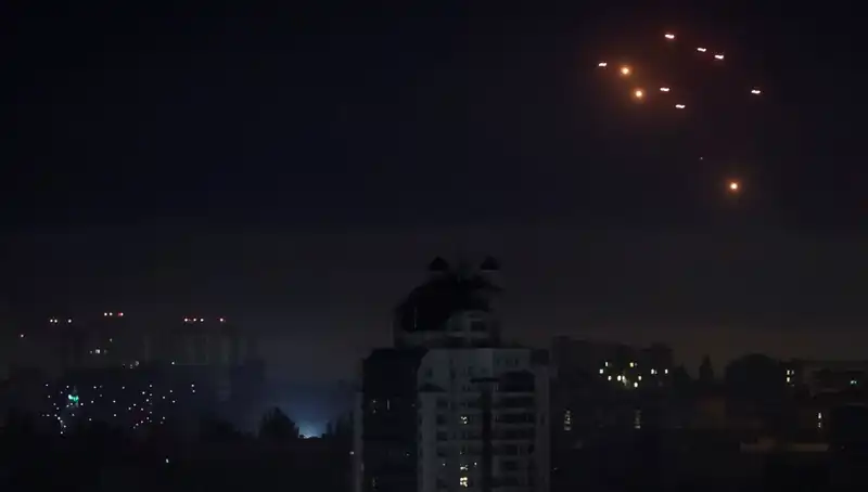 Rusya'nın Kiev'e Yönelik Yeni Hava Saldırısı ve Sumi'deki Tahliyeler