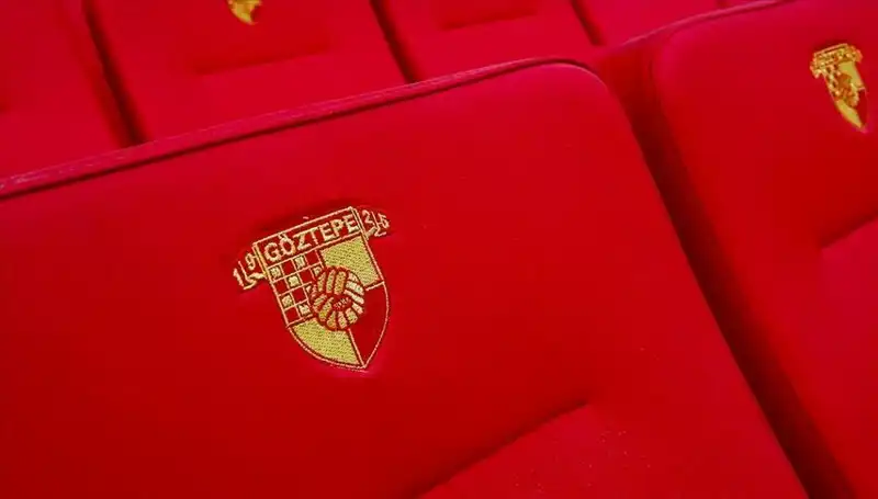 Göztepe, Geleceğin Yıldızı Junior Olaitan ile Anlaşma Sağladı