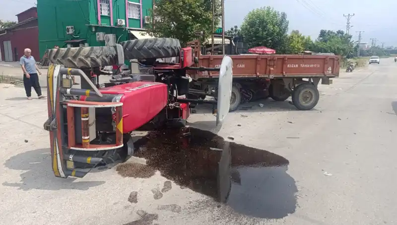 Traktör ve Otomobil Çarpıştı: Kazada İki Yaralı