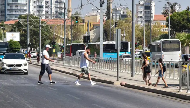 Trafikte Bilinçsizlik Almış Başını Gidiyor: Ölümcül Sonuçlar!