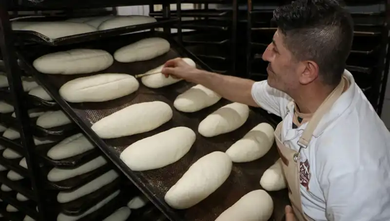 Ateşin İçinde Çalışanlar: 45 Derecede 250 Derecelik Fırınlarla Zorlu Mücadele