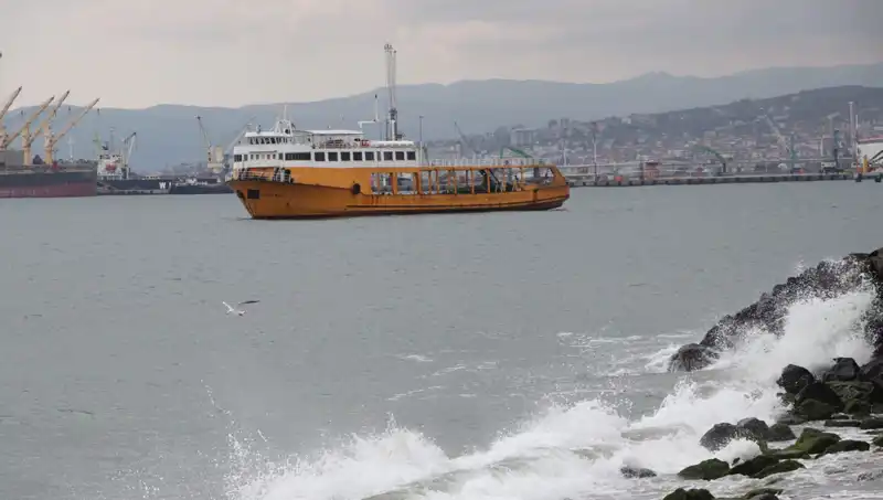 Tekirdağ'da Deniz Ulaşımında Poyraz Engeli, Yolcular Alternatif Yollar Arıyor