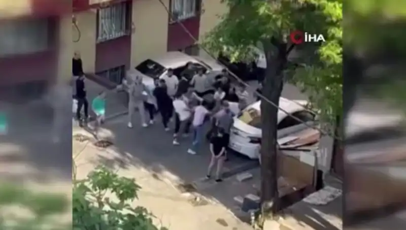 Kapıları Zorlayan Madde Bağımlısına Meydan Dayağı: Olayın Perde Arkası