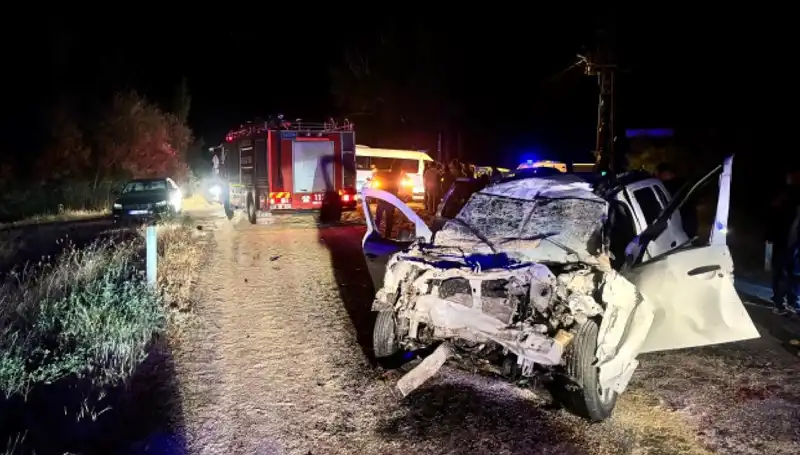 Ciple Traktör Çarpıştı: 5 Yaralı, Kaza Anı Şok Yarattı!
