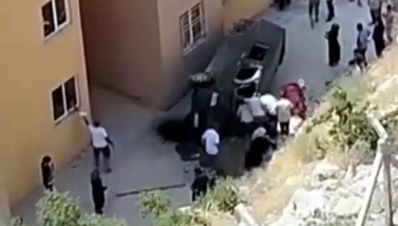 Kahramanmaraş'ta Feci Kaza: Araç Dört Teker Üstüne Devrildi!