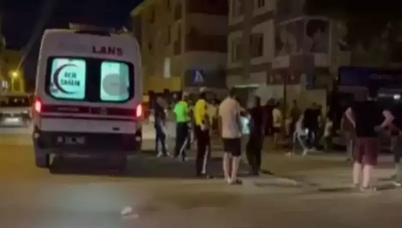 Alkollü Sürücünün Yaya Kavgası Kanlı Bitti: Kamyonetle Tarafını Ezdi