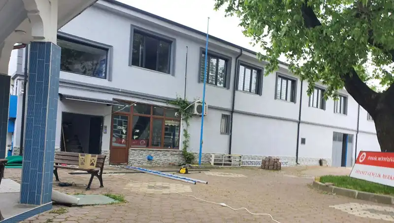 Tabela Takarken 3 Metreden Düşen Çalışan Hayatını Kaybetti