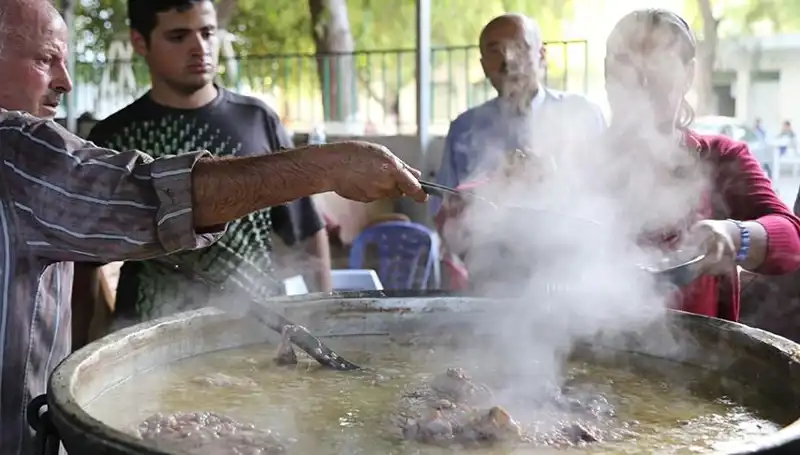 Gadir-i Hum Bayramı: Müslümanlar İçin Anlamı ve Kutlama Gelenekleri