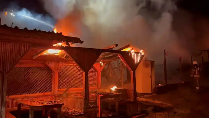 Şile’deki Altı Gözleme Restoranı Korkunç Yangınla Yok Oldu