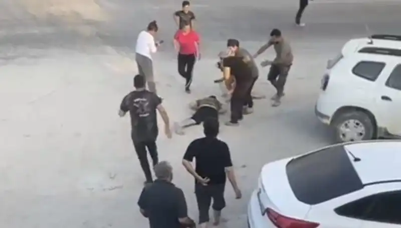 Hatay'da Kavga Faciası: Araya Giren Genç Hayatını Kaybetti
