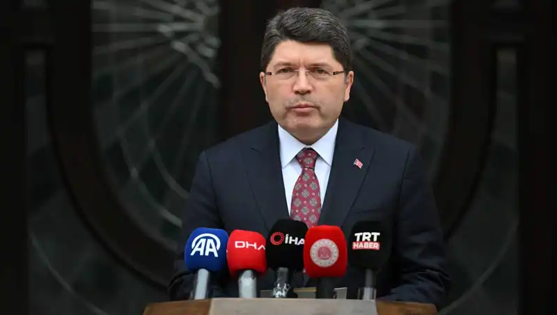 İmralı Heyeti, Adalet Bakanı Tunç ile Kritik Görüşme İçin Bir Araya Geliyor
