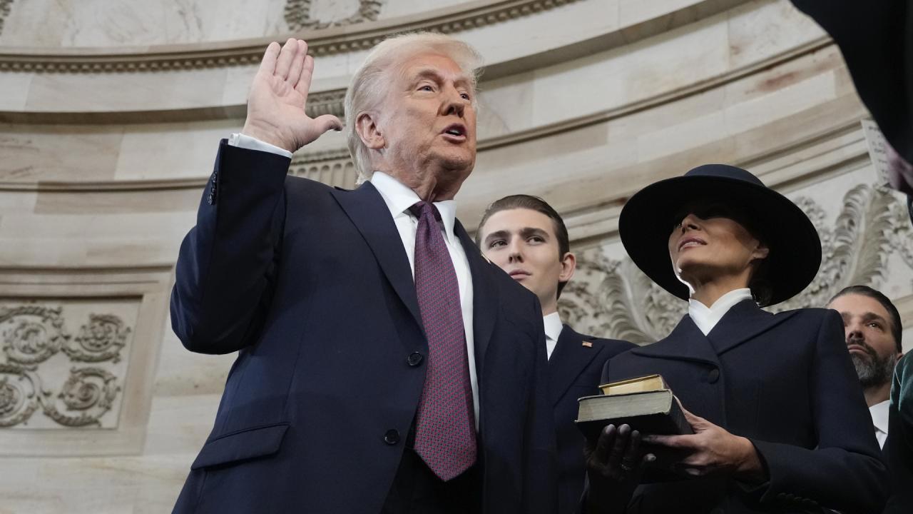 Donald Trump ABD Başkanı Seçildi!