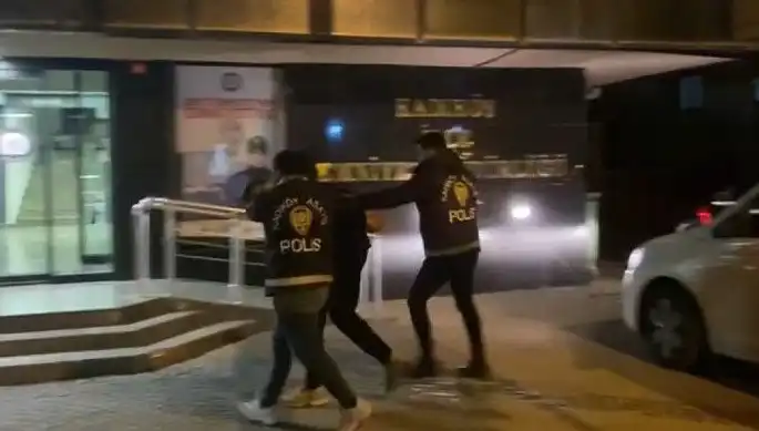 Galatasaray Taraftarına Saldıran Şüpheli Sıra Dışı Şekilde Yakalandı