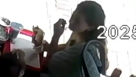 Saçını Tostun İçine Koyan Kadın, Neden Böyle Bir Şey Yaptı?