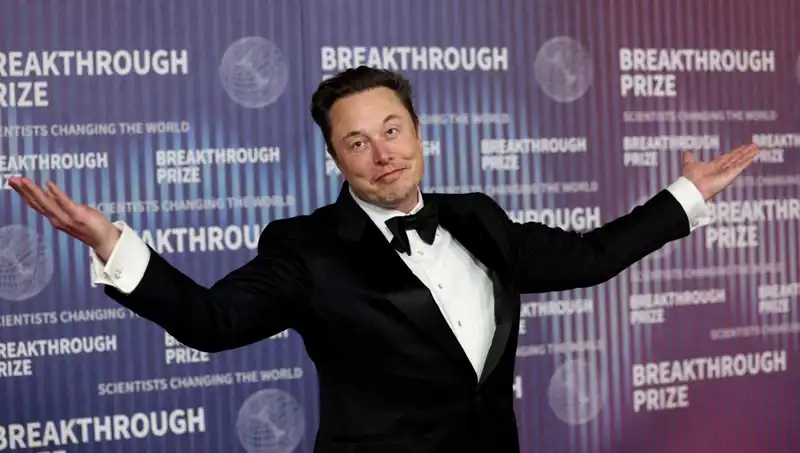 Elon Musk, X'te Yeni Mesajlaşma Uygulamasını Duyurdu: Flört Sitesi Olacak mı?